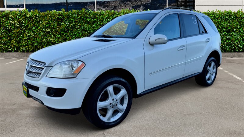 2008 Mercedes-Benz ML 350  $2,500 is only down payment please call for vehicle price - Photo 1 - Winnetka, CA 91306