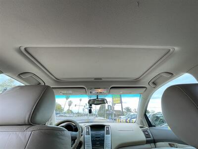 2004 Lexus RX   - Photo 19 - Winnetka, CA 91306