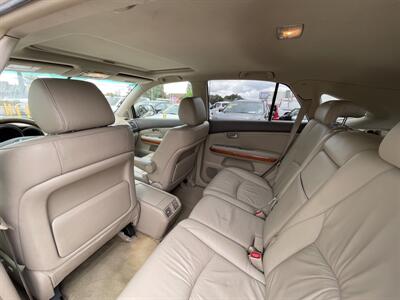 2004 Lexus RX   - Photo 14 - Winnetka, CA 91306