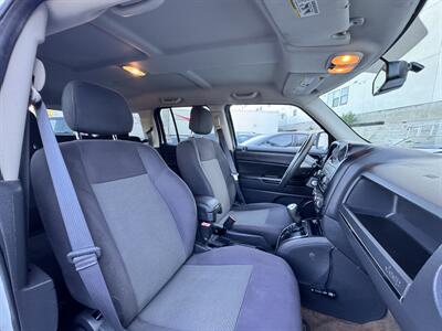2017 Jeep Patriot Sport   - Photo 8 - Winnetka, CA 91306