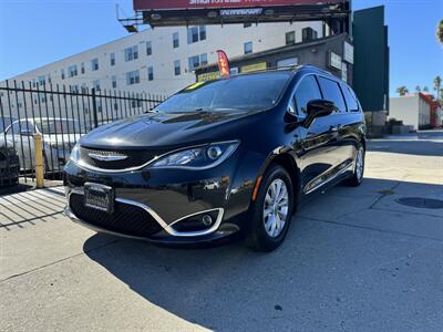 2018 Chrysler Pacifica Touring L Plus   - Photo 1 - Winnetka, CA 91306