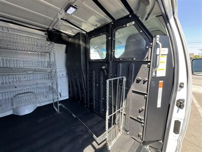 2014 Ford E-150   - Photo 21 - Winnetka, CA 91306