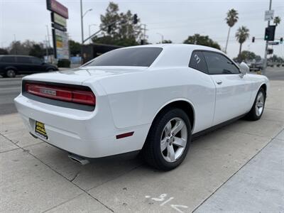 2014 Dodge Challenger SXT  AT THIS PRICE IS ONLY CASH PLUS GOV FEES - Photo 14 - Winnetka, CA 91306