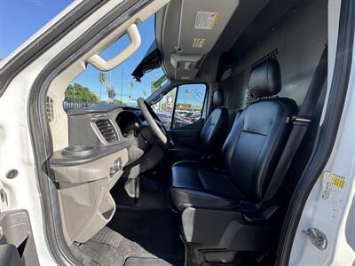 2020 Ford Transit 150   - Photo 10 - Winnetka, CA 91306