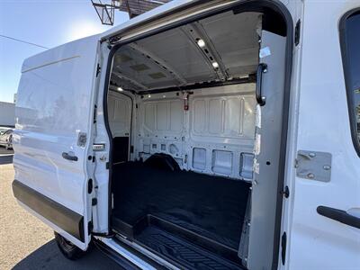 2020 Ford Transit 150   - Photo 15 - Winnetka, CA 91306