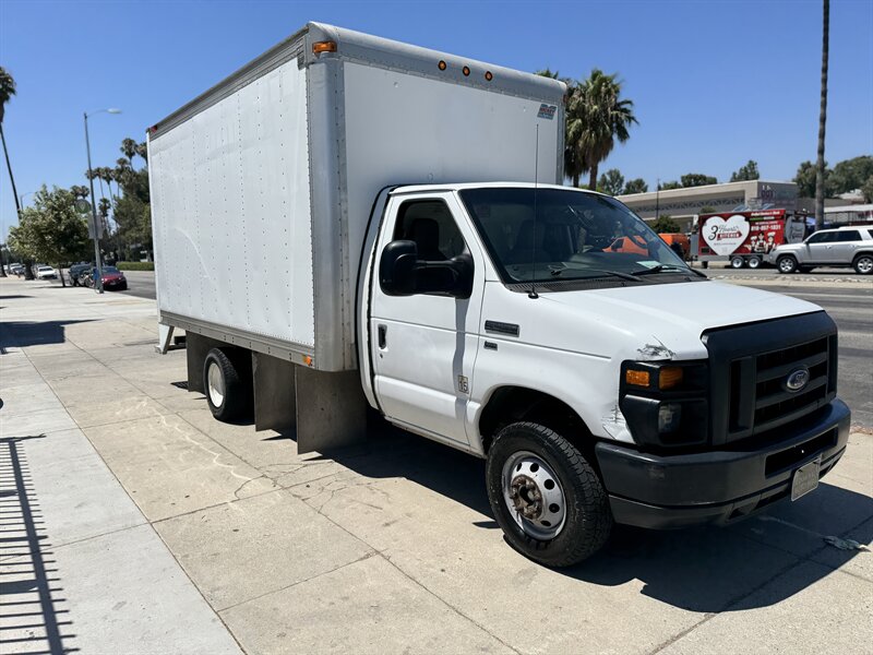 2013 ford e-450 - Photo 1 - Winnetka, CA 91306