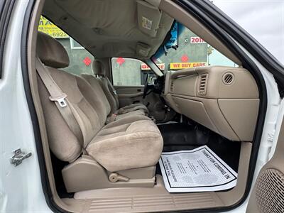 2005 GMC Sierra 2500HD Work Truck   - Photo 15 - Winnetka, CA 91306