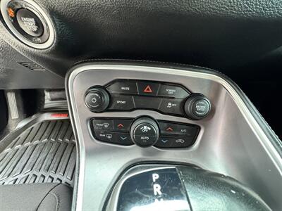 2020 Dodge Challenger SXT  (TAKE IT HOME TODAY EASY FINANCE ) - Photo 11 - Winnetka, CA 91306