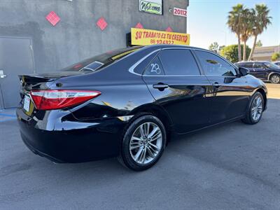 2016 Toyota Camry LE   - Photo 5 - Winnetka, CA 91306