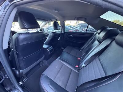 2016 Toyota Camry LE   - Photo 9 - Winnetka, CA 91306
