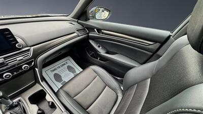 2022 Honda Accord Sport   - Photo 16 - Winnetka, CA 91306