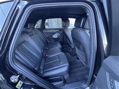 2019 Audi Q3 quattro Premium 45 TFSI   - Photo 9 - Winnetka, CA 91306