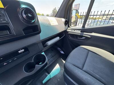 2019 Mercedes-Benz Sprinter 2500   - Photo 16 - Winnetka, CA 91306