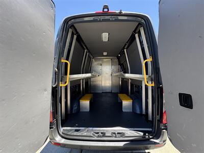 2019 Mercedes-Benz Sprinter 2500   - Photo 10 - Winnetka, CA 91306