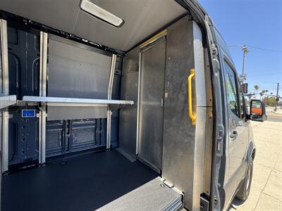 2019 Mercedes-Benz Sprinter 2500   - Photo 9 - Winnetka, CA 91306