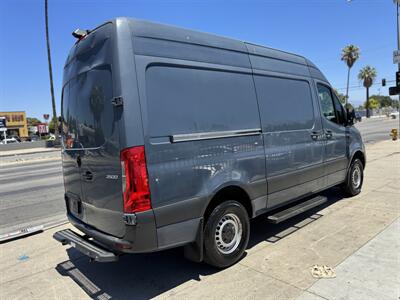 2019 Mercedes-Benz Sprinter 2500   - Photo 5 - Winnetka, CA 91306