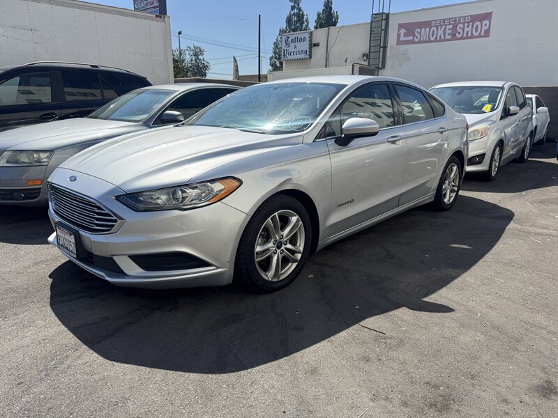 2018 Ford Fusion Hybrid SE Ask for Antonio 818 288 3783 (more pictures coming soon) - Photo 1 - Winnetka, CA 91306