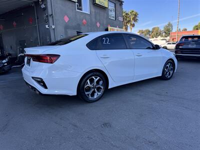 2021 Kia Forte FE Ask for Antonio 818 288 3783 - Photo 4 - Winnetka, CA 91306