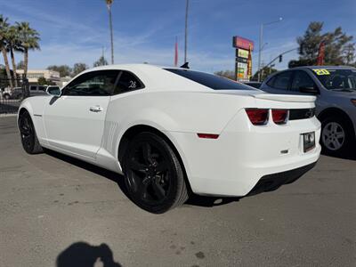 2011 Chevrolet Camaro LT   - Photo 3 - Winnetka, CA 91306