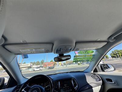2020 Jeep Compass Limited   - Photo 6 - Winnetka, CA 91306