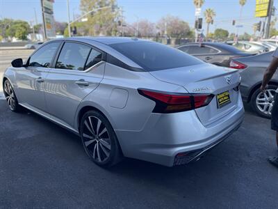 2019 Nissan Altima 2.5 SR   - Photo 4 - Winnetka, CA 91306