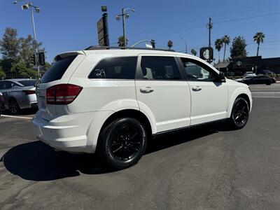 2020 Dodge Journey SE Value   - Photo 4 - Winnetka, CA 91306