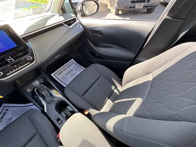 2023 Toyota Corolla LE   - Photo 17 - Winnetka, CA 91306
