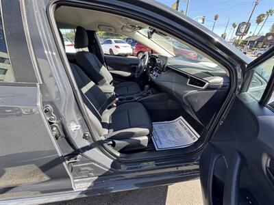 2023 Toyota Corolla LE   - Photo 10 - Winnetka, CA 91306