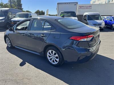 2023 Toyota Corolla LE   - Photo 5 - Winnetka, CA 91306