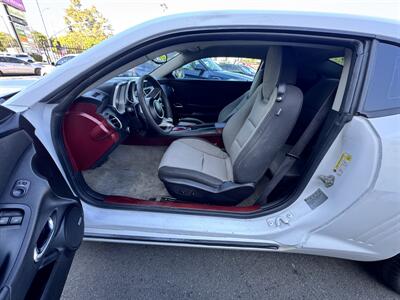 2011 Chevrolet Camaro LT - Photo 13 - Winnetka, CA 91306