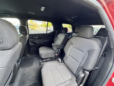 2022 Chevrolet Traverse LT Cloth - Photo 11 - Winnetka, CA 91306
