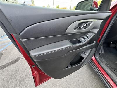 2022 Chevrolet Traverse LT Cloth - Photo 9 - Winnetka, CA 91306