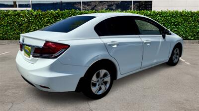 2015 Honda Civic LX   - Photo 4 - Winnetka, CA 91306