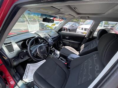 2013 Kia Soul +   - Photo 5 - Winnetka, CA 91306