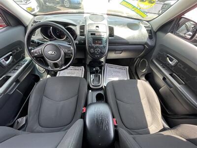 2013 Kia Soul +   - Photo 10 - Winnetka, CA 91306