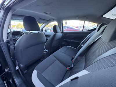 2021 Nissan Versa SV   - Photo 10 - Winnetka, CA 91306