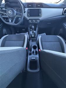 2021 Nissan Versa SV   - Photo 16 - Winnetka, CA 91306