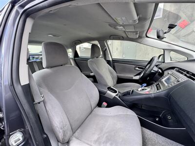 2014 Toyota Prius Plug-in Hybrid - Photo 11 - Winnetka, CA 91306