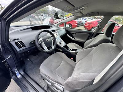 2014 Toyota Prius Plug-in Hybrid - Photo 25 - Winnetka, CA 91306