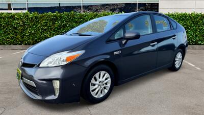2014 Toyota Prius Plug-in Hybrid - Photo 2 - Winnetka, CA 91306