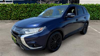 2020 Mitsubishi Outlander ES - Photo 2 - Winnetka, CA 91306