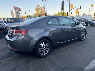 2013 Kia Forte Koup EX   - Photo 5 - Winnetka, CA 91306