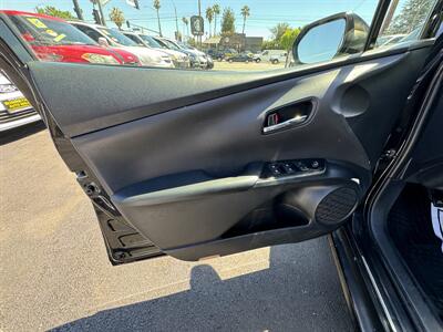 2017 Toyota Prius Two   - Photo 8 - Winnetka, CA 91306