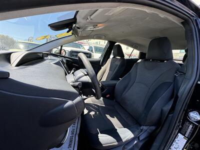 2017 Toyota Prius Two   - Photo 10 - Winnetka, CA 91306