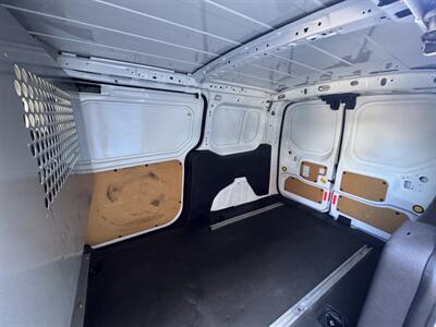 2017 Ford Transit Connect Cargo XL  Pregunta por Antonio 818 288 3783 - Photo 19 - Winnetka, CA 91306