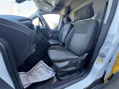 2017 Ford Transit Connect Cargo XL  Pregunta por Antonio 818 288 3783 - Photo 18 - Winnetka, CA 91306