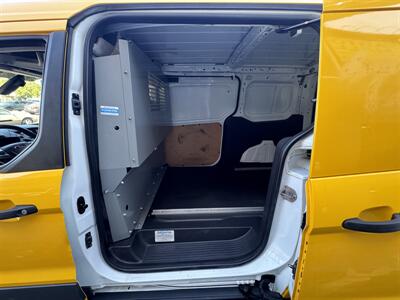 2017 Ford Transit Connect Cargo XL  Pregunta por Antonio 818 288 3783 - Photo 8 - Winnetka, CA 91306