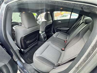 2019 Dodge Charger SXT   - Photo 10 - Winnetka, CA 91306