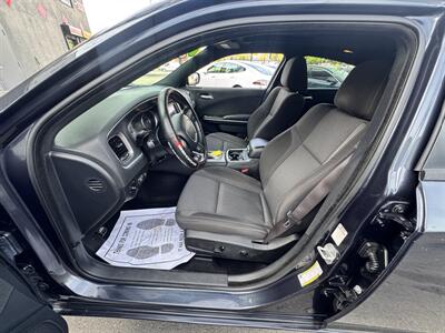 2019 Dodge Charger SXT   - Photo 8 - Winnetka, CA 91306