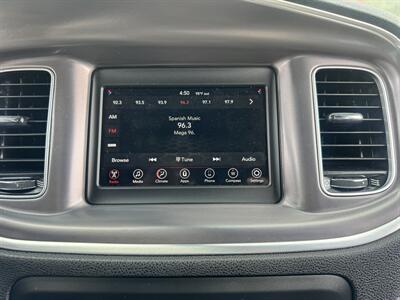 2019 Dodge Charger SXT   - Photo 23 - Winnetka, CA 91306
